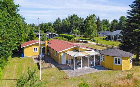 Senija - 6.5Km from the Sea: Domicile, Toit, Maison, Porte, Chalet, Ombre, Jardin, Couverture De Sol, Porche, Cour