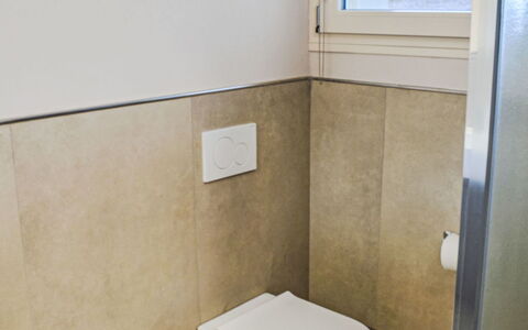 Sweet Home: Siège De Toilette, Toilette, Salle De Bains, Luminaire Plomberie, Sol, Sol, Plomberie, Bidet, Design Intérieur, Tuile