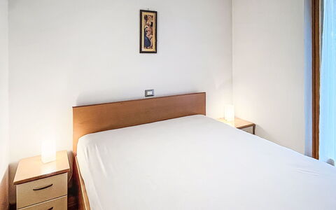 Raggio di Sole: Lit, Chambre, Meubles, Sol, Drap De Lit, Literie, Design Intérieur, Sol, Bois, Pièce