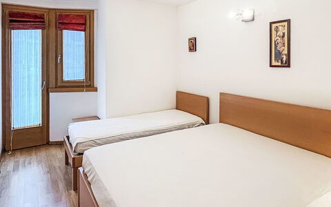 Raggio di Sole: Bois, Sol, Sol, Design Intérieur, Appartement, Chambre, Lit, Domicile, Pièce, Tache De Bois