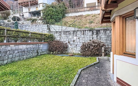 Raggio di Sole: Architecture, Maison, Zone Résidentielle, Domicile, Jardin, Aménagement Paysager, Passerelle, Allée, Haie, Biens