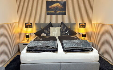 Apartment Anneliese: Chambre, Design Intérieur, Textile, Meubles, Lit, Drap De Lit, Literie, Linge, Sol, Cadre De Lit