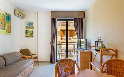 Logement:&nbsp;Rina Sea Apartments 600.2