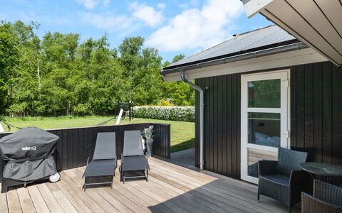 Merrit - 280M from the Sea: Meubles, Bois, Design Intérieur, Sol, Sol, Chaise, Pièce, Plafond, Salon, Appartement