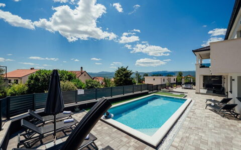 Villa Budimir: Piscine, Recours, Ombre, Mobilier De Jardin, Eco Hôtel, Hôtel, Villa, Ville Resort, Cour