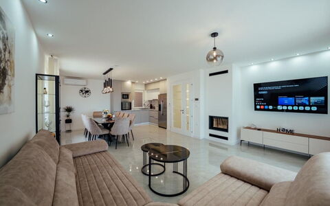 Villa Budimir: Meubles, Design Intérieur, Sol, Canapé, Sol, Salon, Plafond, Pièce, Appartement, Éclairage