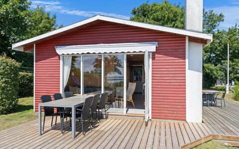 Rajna - 30M from the Sea: Meubles, Bois, Design Intérieur, Sol, Sol, Chaise, Pièce, Plafond, Salon, Appartement