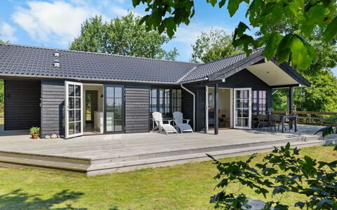 Edvardsine - 40M from the Sea: Bleu, Chalet, Maison, Domicile, Ferme, Biens, Siding