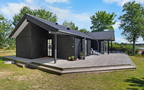 Edvardsine - 40M from the Sea: Bleu, Chalet, Maison, Domicile, Ferme, Biens, Siding