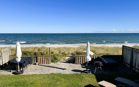 Nedelko - 20M from the Sea: Ciel, Côte, Mer, Meubles, Cotiers Et Relief Océaniques, Plage, Mobilier De Jardin, Océan, Rive, Chaise
