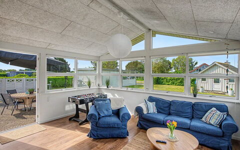 Solvejg - 280M from the Sea: Bois, Plafond, Sol, Sol, Porte, Domicile, Porche, Chaise, Ombre, Chalet