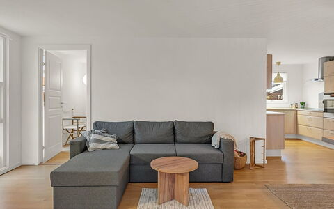 Solvejg - 280M from the Sea: Meubles, Sol, Design Intérieur, Sol, Canapé, Bois, Parquet, Table, Salon, Pièce
