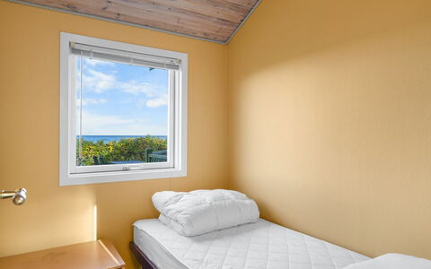 Astrath - 10M from the Sea: Bois, Sol, Chambre, Sol, Lit, Design Intérieur, Plafond, Literie, Cadre De Lit, Pièce