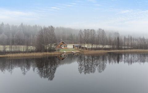 Joutsenranta: Bois, Chalet, Tache De Bois, Dur, Cabane En Rondins, Planche, Plafond, Matériau Naturel, Lumber, Batiments Jardin