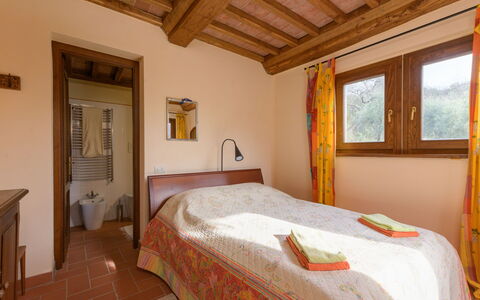 La Valle: Mur, Bois, Design Intérieur, Chambre, Lit, Plafond, Meubles, Domicile, Maison, Sol