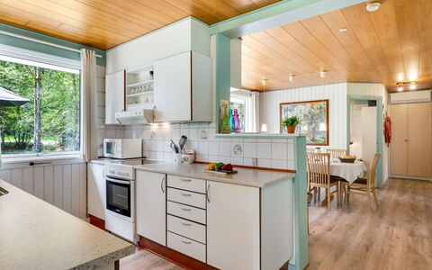 Galia - 2.5Km from the Sea: Design Intérieur, Sol, Comptoir, Cuisine, Bois, Plafond, Sol, Meubles, Cabinetry, Appareil De Cuisine