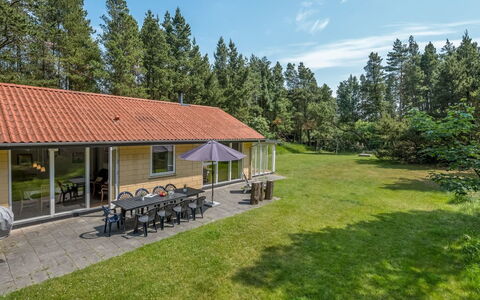 Galia - 2.5Km from the Sea: Meubles, Bois, Design Intérieur, Sol, Sol, Chaise, Pièce, Plafond, Salon, Appartement