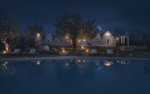 Trulli Experience, Pool, Monopoli: Nuit, Piscine, Biens, Crépuscule, Soirée, Réflexion, Minuit, Éclairage Paysager, Aménagement Paysager, Cour
