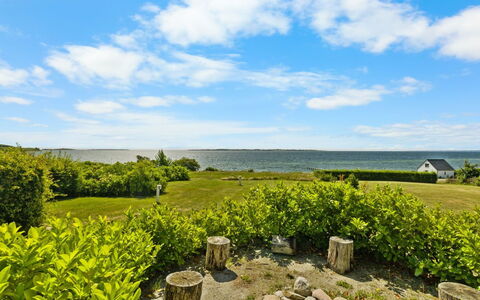 Ubavka - 100M from the Sea: Bleu, Chalet, Maison, Domicile, Ferme, Biens, Siding
