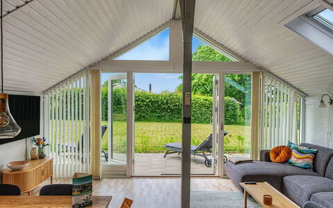 Hielm - 490M from the Sea: Bois, Plafond, Design Intérieur, Sol, Sol, Domicile, Salon, Chaise, Dur, Parquet
