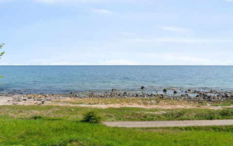 Juna - 50M from the Sea: Bleu, Chalet, Maison, Domicile, Ferme, Biens, Siding