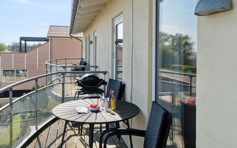 Juna - 50M from the Sea: Bleu, Chalet, Maison, Domicile, Ferme, Biens, Siding