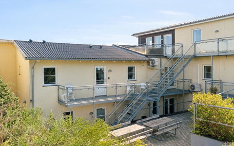 Juna - 50M from the Sea: Bleu, Chalet, Maison, Domicile, Ferme, Biens, Siding