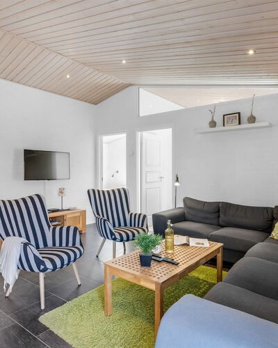 Merit - 3.2Km from the Sea