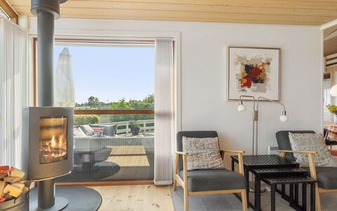 Viggo - 200M from the Sea: Bois, Domicile, Porche, Plate-Forme, Dur, Toit, Tache De Bois, Parquet, Eco Hôtel