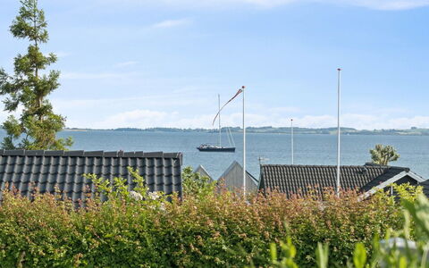 Viggo - 200M from the Sea: Bois, Domicile, Porche, Plate-Forme, Dur, Toit, Tache De Bois, Parquet, Eco Hôtel
