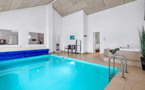 Synne - 350M from the Sea: Design Intérieur, Plafond, Recours, Piscine, Daylighting, Hôtel, Conception, Appartement Penthouse, Grenier, Eco Hôtel