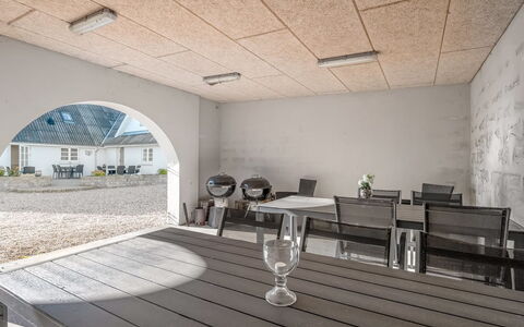 Pauna - 2.5Km from the Sea: Meubles, Bois, Design Intérieur, Sol, Sol, Chaise, Pièce, Plafond, Salon, Appartement