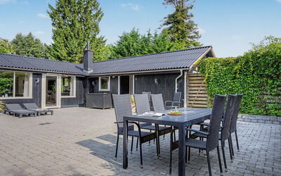 Blandina - 500M from the Sea
