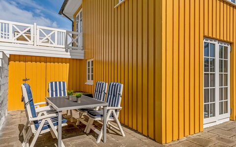 Åsta - 200M from the Sea: Meubles, Bois, Design Intérieur, Sol, Sol, Chaise, Pièce, Plafond, Salon, Appartement