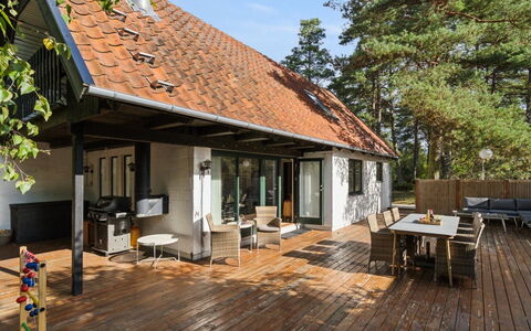 Bedrija - 200M from the Sea: Bois, Domicile, Maison, Toit, Architecture, Chalet, Porte, Lot Terre, Biens, Porche