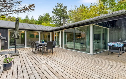 Simjanka - 800M from the Sea: Bois, Domicile, Porche, Plate-Forme, Dur, Toit, Tache De Bois, Parquet, Eco Hôtel
