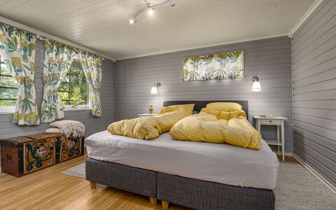 Høyanger Panorama: Design Intérieur, Sol, Bois, Sol, Plafond, Meubles, Chambre, Éclairage, Lit, Pièce