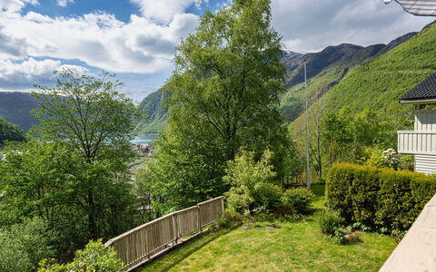 Høyanger Panorama: Montagnes Relief, Montagne, Végétation, Colline, Paysage Naturel, Montagnes, Paysage, Station De Montagne, Chaîne De Montagnes, Zone Rurale