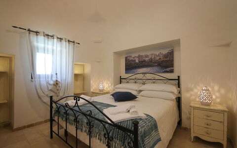 Trulli Retreat, Pool, Locorotondo: Meubles, Sol, Sol, Design Intérieur, Plafond, Pièce, Chambre, Lit, Appartement, Chaise