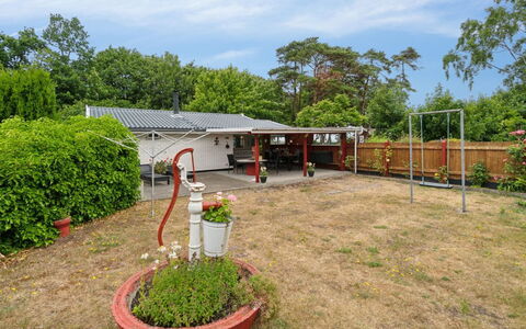 Gottfrida - 50M from the Sea: Bleu, Chalet, Maison, Domicile, Ferme, Biens, Siding