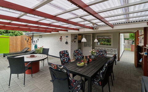 Gottfrida - 50M from the Sea: Bleu, Chalet, Maison, Domicile, Ferme, Biens, Siding