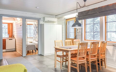 Voimatahko: Meubles, Sol, Design Intérieur, Sol, Bois, Plafond, Pièce, Parquet, Luminaire, Table