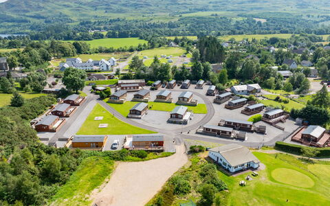 Scottishhighlands.lochness: Zone Résidentielle, Paysage, Toit, Établissements Humains, Banlieue, Photographie Aérienne, Vue Du Ciel, Village, Aménagement Paysager, Parc