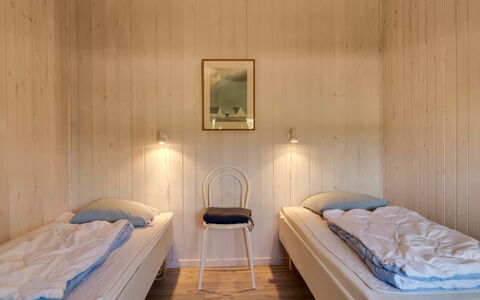 Annvy - 875M from the Sea: Bois, Sol, Sol, Design Intérieur, Plafond, Chambre, Meubles, Lit, Éclairage, Pièce