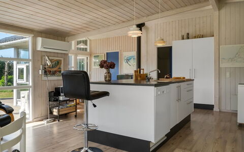 Annvy - 875M from the Sea: Meubles, Bois, Design Intérieur, Sol, Sol, Chaise, Pièce, Plafond, Salon, Appartement