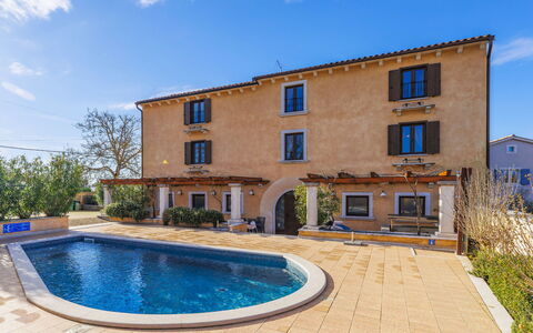 Villa Christina: Piscine, Biens, Villa, Hacienda, Mobilier De Jardin, Aménagement Paysager, Cour, Arrière-Cour, Cour, Ferme