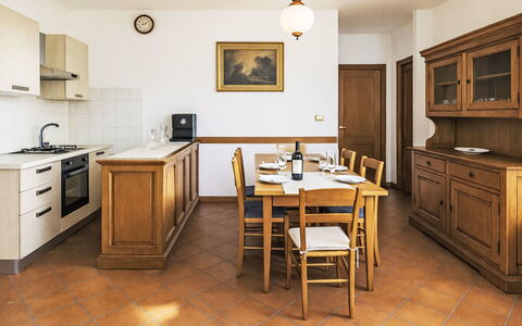 Casa Laura: Design Intérieur, Meubles, Sol, Bois, Cabinetry, Plafond, Sol, Comptoir, Pièce, Cuisine