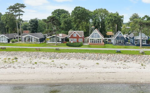 Sila - 25M from the Sea: Bleu, Chalet, Maison, Domicile, Ferme, Biens, Siding
