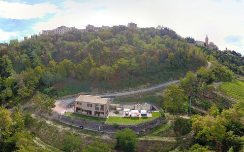La Casa nel Bosco: Paysage, Zone Rurale, Station De Montagne, Village, Chaparral, Village De Montagne