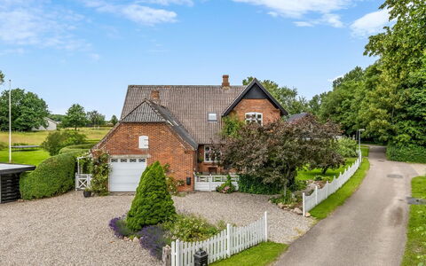 Edla - 5Km from the Sea: Maison, Arbuste, Chalet, Zone Résidentielle, Domicile, Toit, Établissements Humains, Biens, Jardin